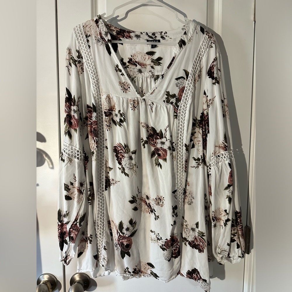 Torrid floral long sleeve top